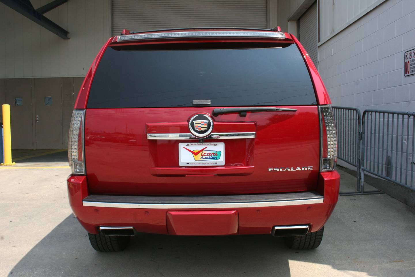 9th Image of a 2013 CADILLAC ESCALADE