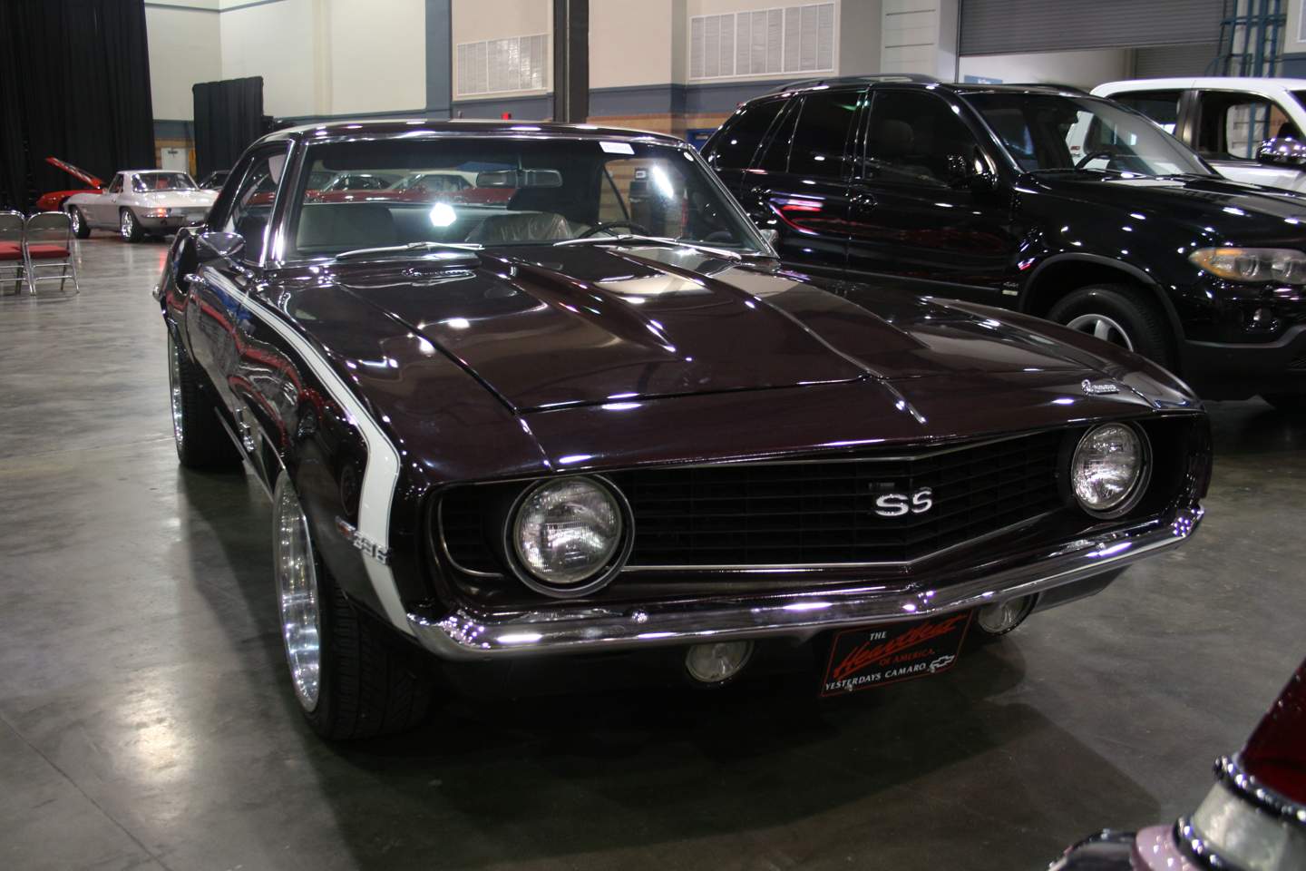 2nd Image of a 1969 CHEVROLET CAMARO