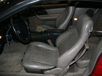 Image 6 of 9 of a 2002 CHEVROLET CAMARO