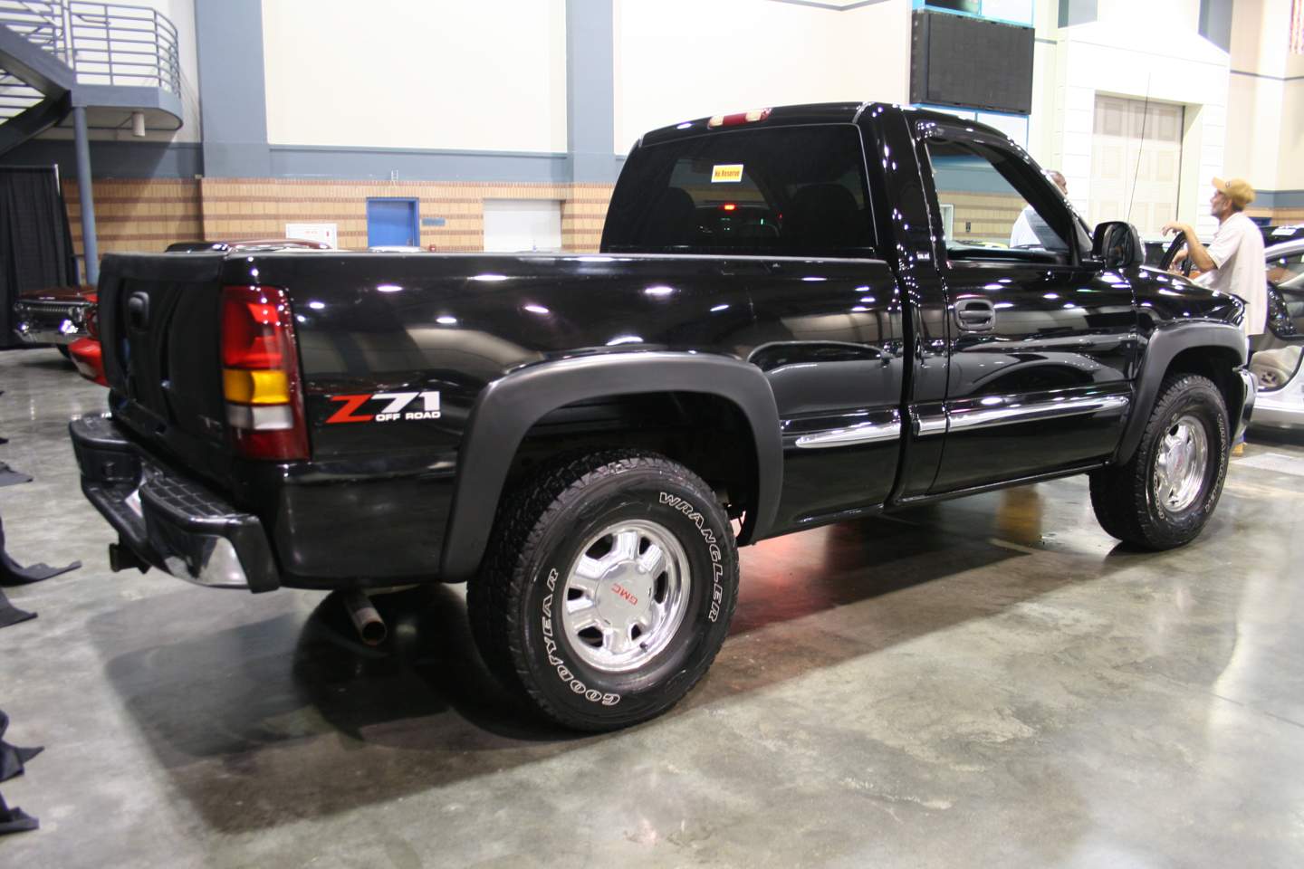 8th Image of a 2001 GMC SIERRA 1500