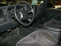 Image 5 of 11 of a 2001 GMC SIERRA 1500