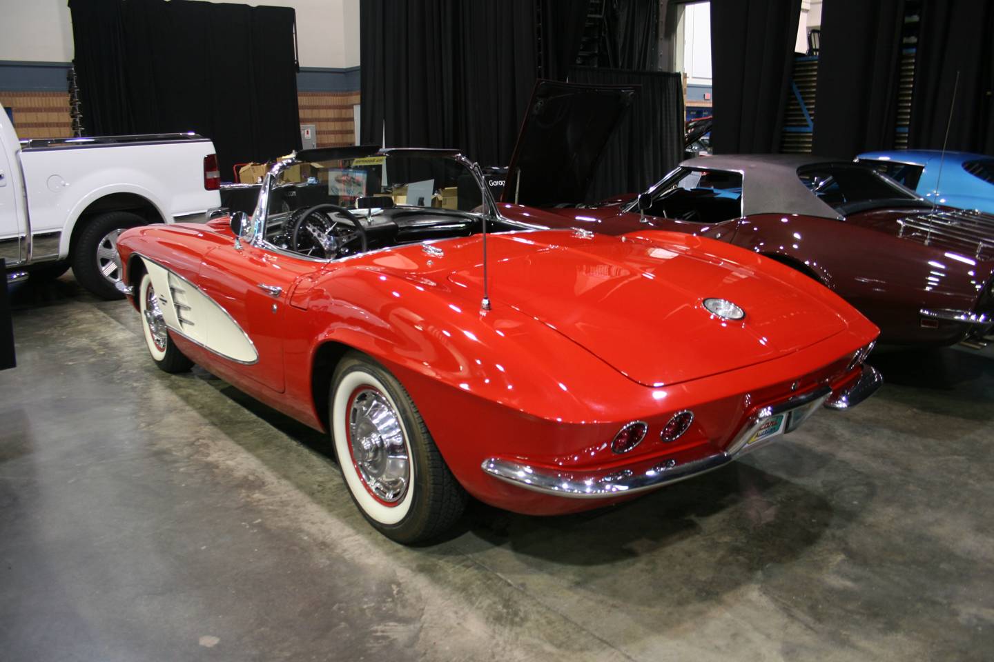 6th Image of a 1961 CHEVROLET CORVETTE