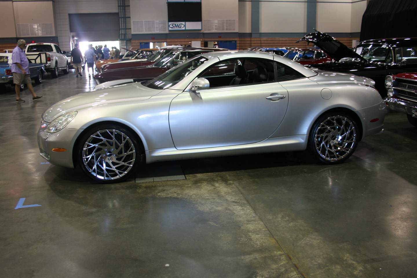 2nd Image of a 2002 LEXUS SC 430