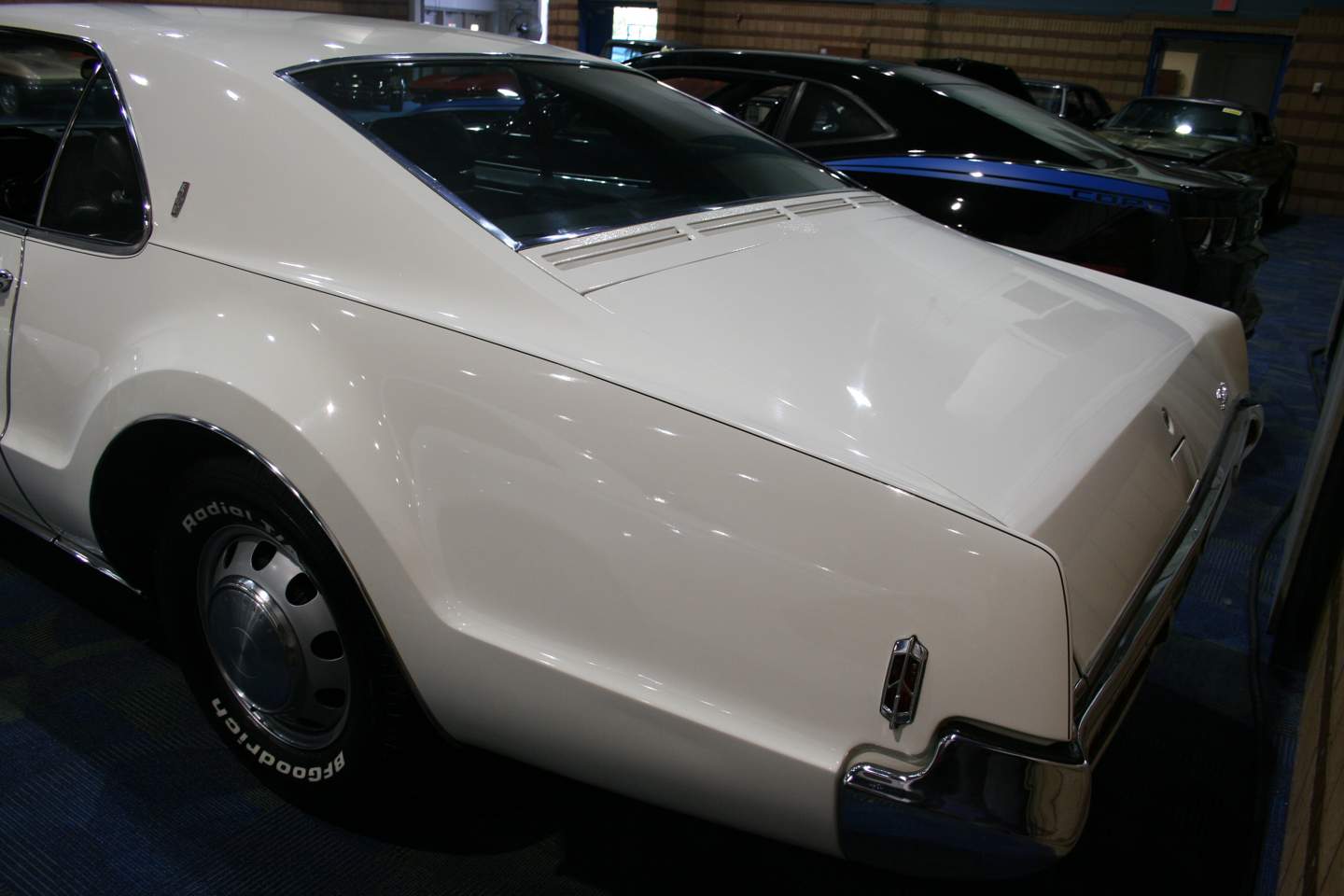 8th Image of a 1969 OLDSMOBILE TORONADO