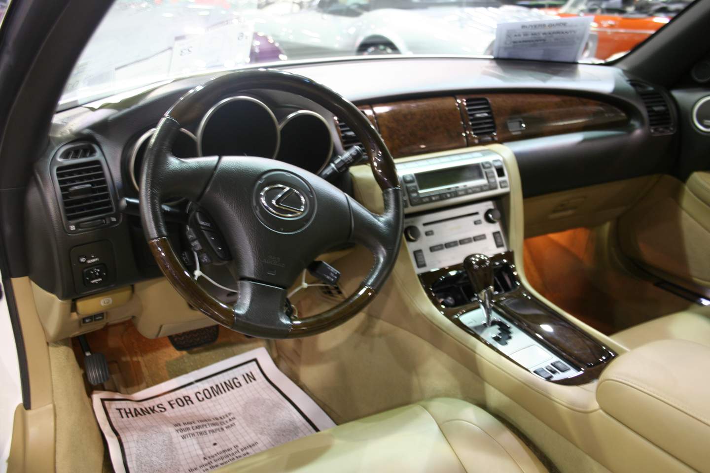 2nd Image of a 2010 LEXUS SC 430