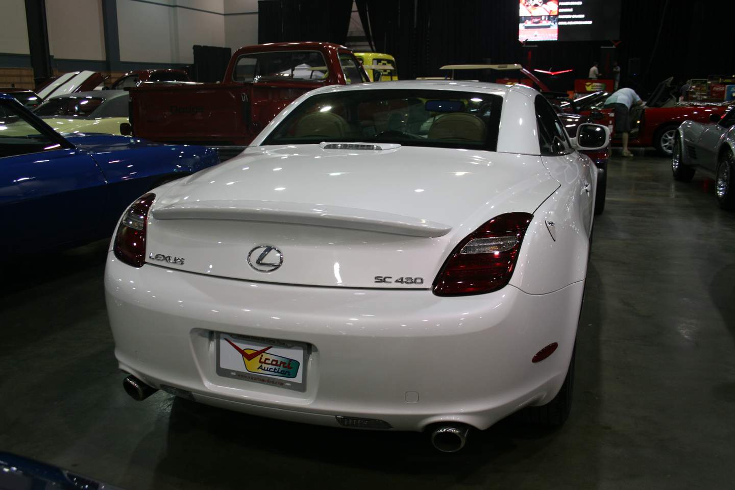 8th Image of a 2010 LEXUS SC 430