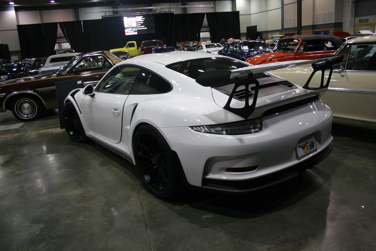 7th Image of a 2016 PORSCHE 911 GT3 RS