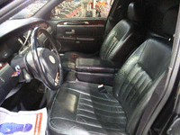 Image 4 of 14 of a 2003 LINCOLN TOWN CAR EXECUTIVE