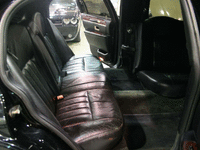 Image 11 of 14 of a 2003 LINCOLN TOWN CAR EXECUTIVE