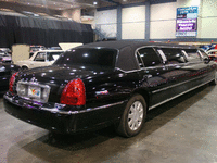 Image 14 of 14 of a 2003 LINCOLN TOWN CAR EXECUTIVE