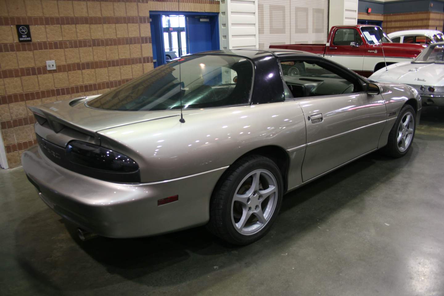 6th Image of a 2002 CHEVROLET CAMARO Z28