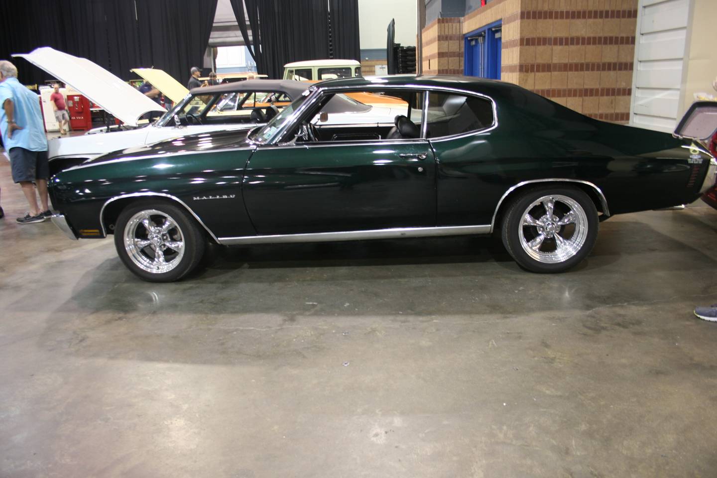 2nd Image of a 1970 CHEVROLET CHEVELLE MALIBU