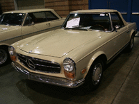 Image 2 of 9 of a 1970 MERCEDES 280SL PAGODA W113