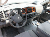 Image 4 of 14 of a 2006 DODGE RAM PICKUP 2500