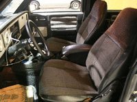 Image 4 of 9 of a 1985 GMC JIMMY S15