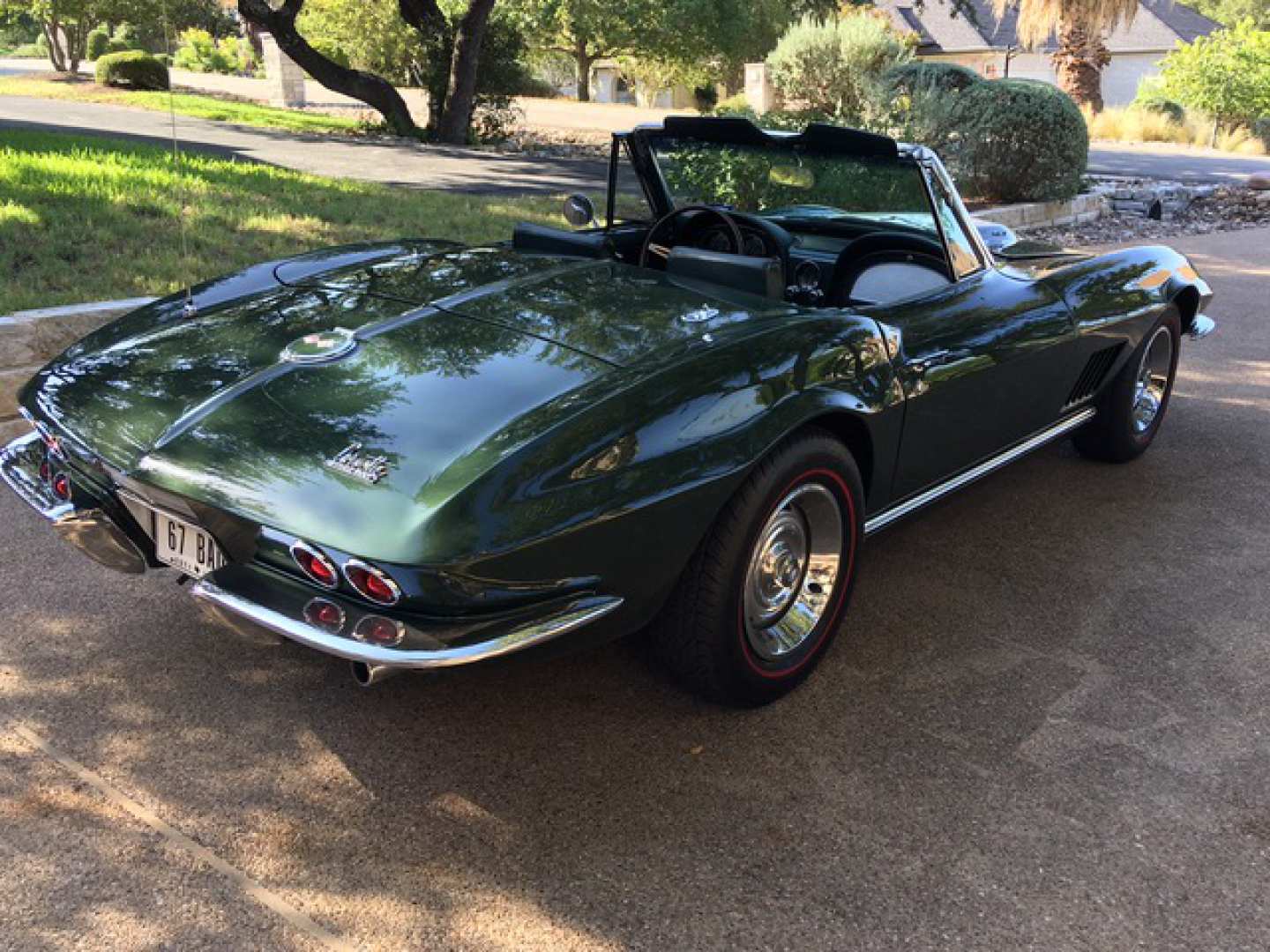 3rd Image of a 1967 CHEVROLET CORVETTE STINGRAY