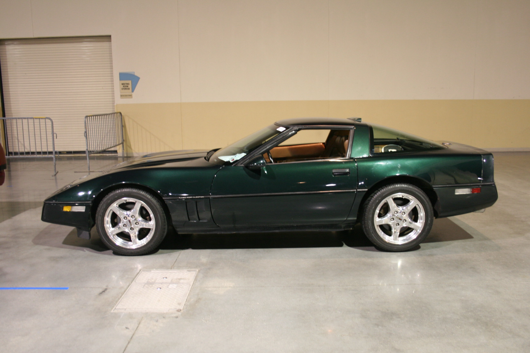 2nd Image of a 1990 CHEVROLET CORVETTE