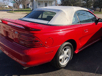 Image 3 of 5 of a 1994 FORD MUSTANG