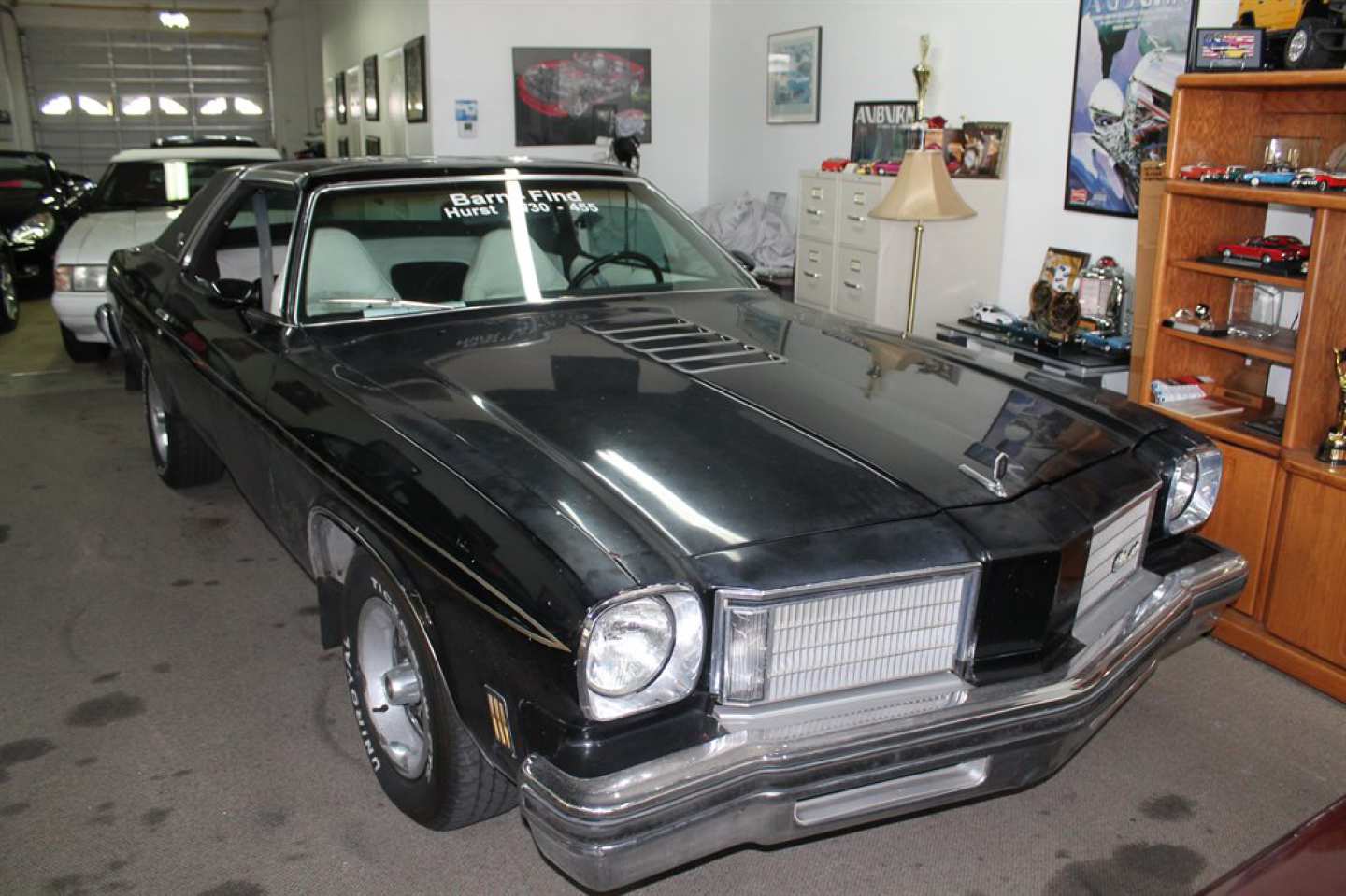 1st Image of a 1975 OLDSMOBILE HURST  W30