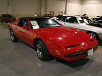 Image 2 of 9 of a 1986 PONTIAC FIREBIRD