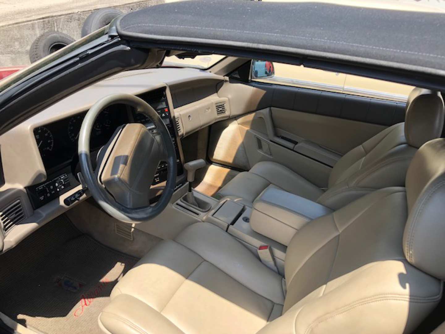 3rd Image of a 1993 CADILLAC ALLANTE