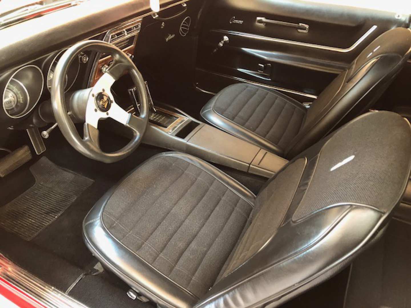 2nd Image of a 1968 CHEVROLET CAMARO