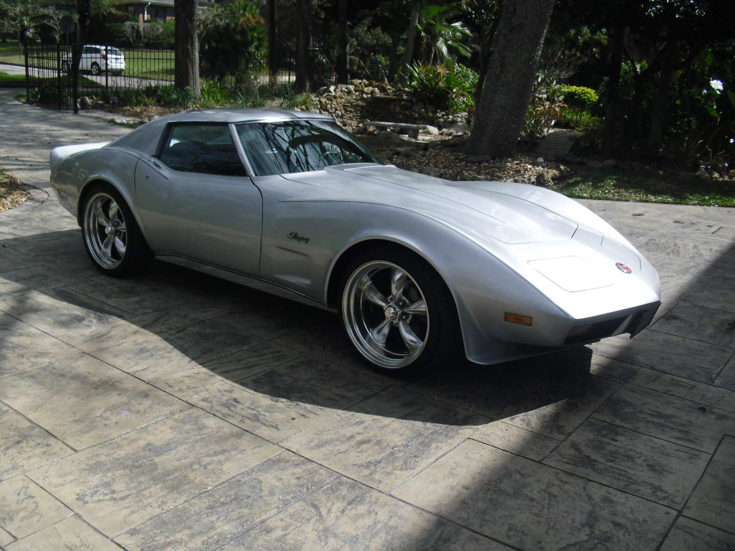 3rd Image of a 1974 CHEVROLET CORVETTE