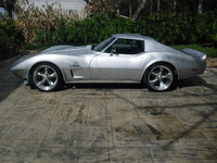 Image 2 of 8 of a 1974 CHEVROLET CORVETTE