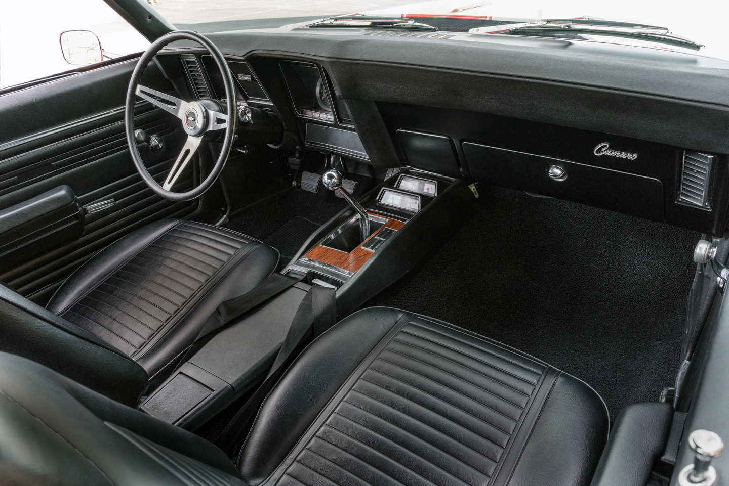 3rd Image of a 1969 CHEVROLET CAMARO