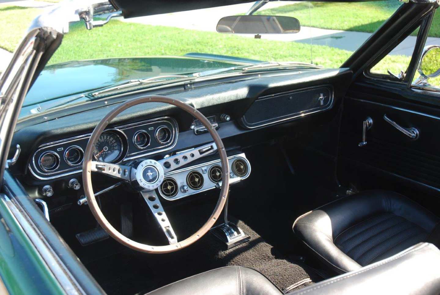 11th Image of a 1966 FORD MUSTANG