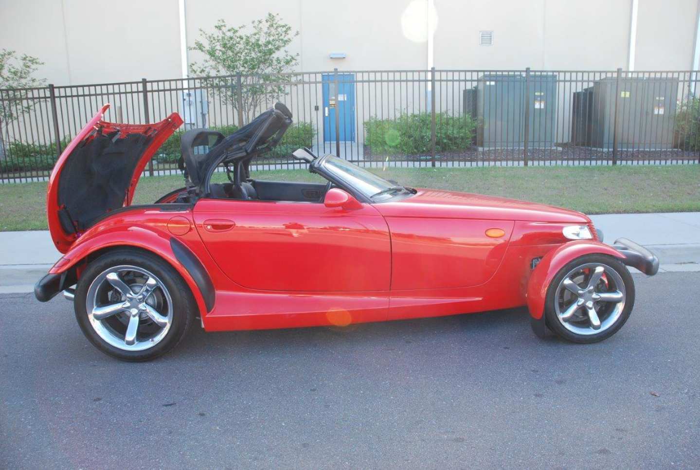 3rd Image of a 1999 PLYMOUTH PROWLER