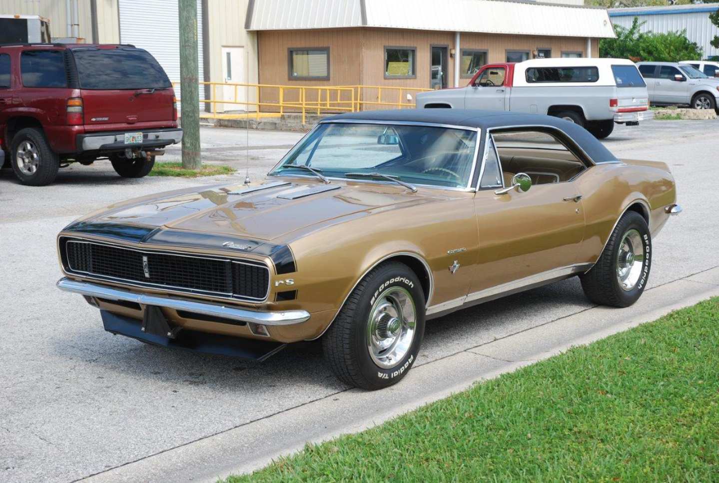 1st Image of a 1967 CHEVROLET CAMARO RS