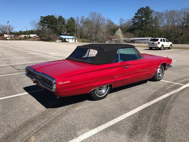 2nd Image of a 1966 FORD THUNDERBIRD