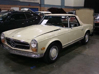 Image 7 of 13 of a 1970 MERCEDES 280 SL PAGODA W113