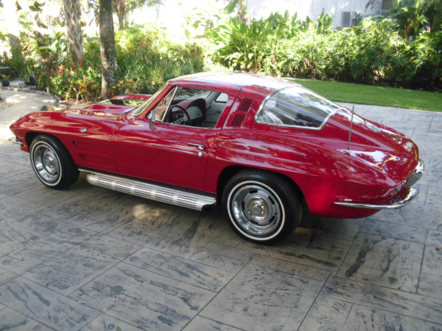 3rd Image of a 1964 CHEVROLET CORVETTE