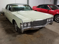Image 2 of 10 of a 1969 LINCOLN CONTINENTAL