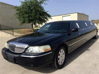 Image 7 of 34 of a 2006 LINCOLN TOWN CAR EXECUTIVE
