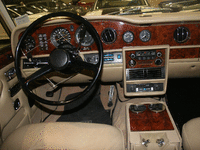 Image 5 of 10 of a 1977 ROLLS ROYCE SILVER SHADOW II