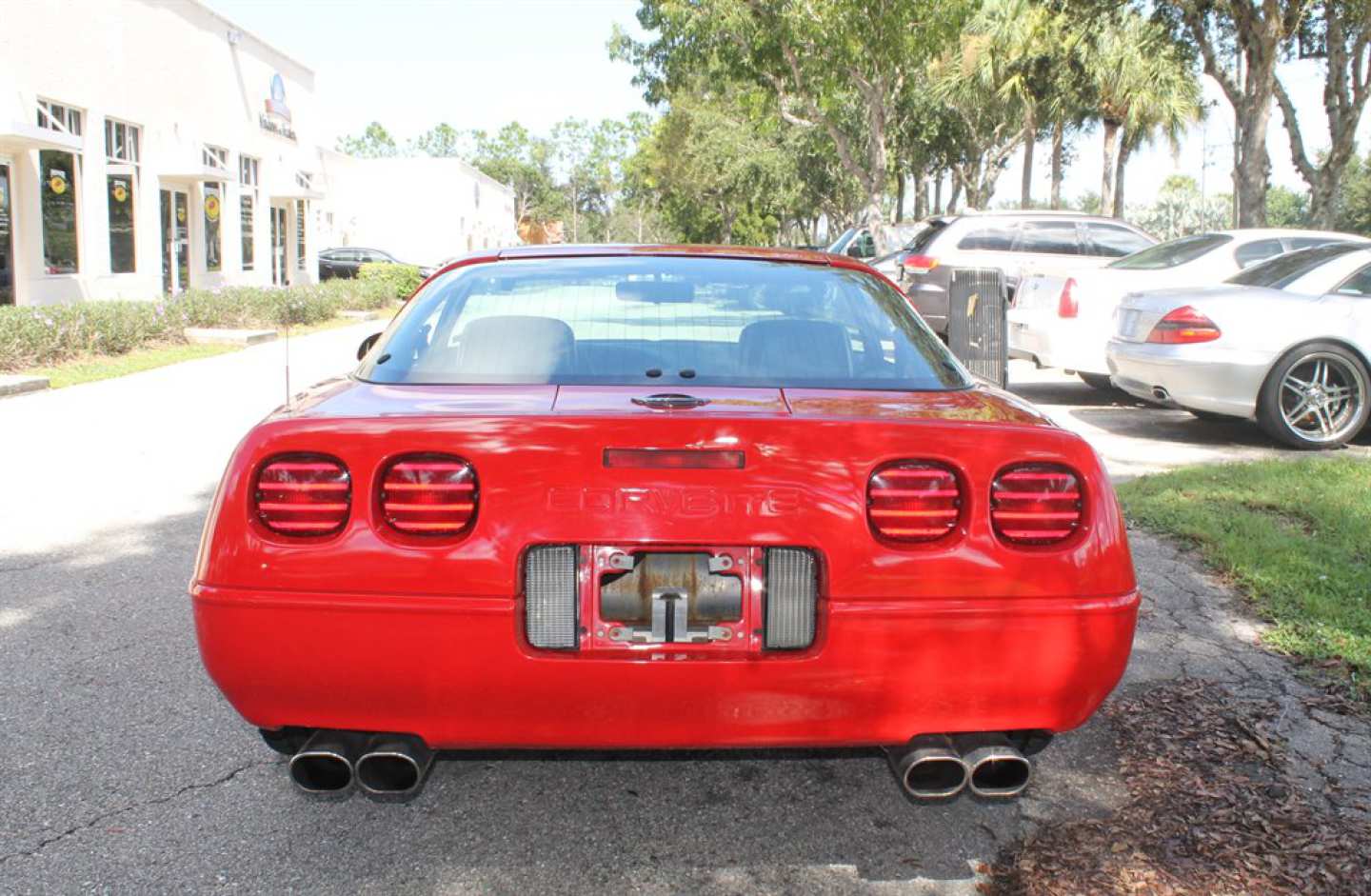 2nd Image of a 1993 CHEVROLET CORVETTE