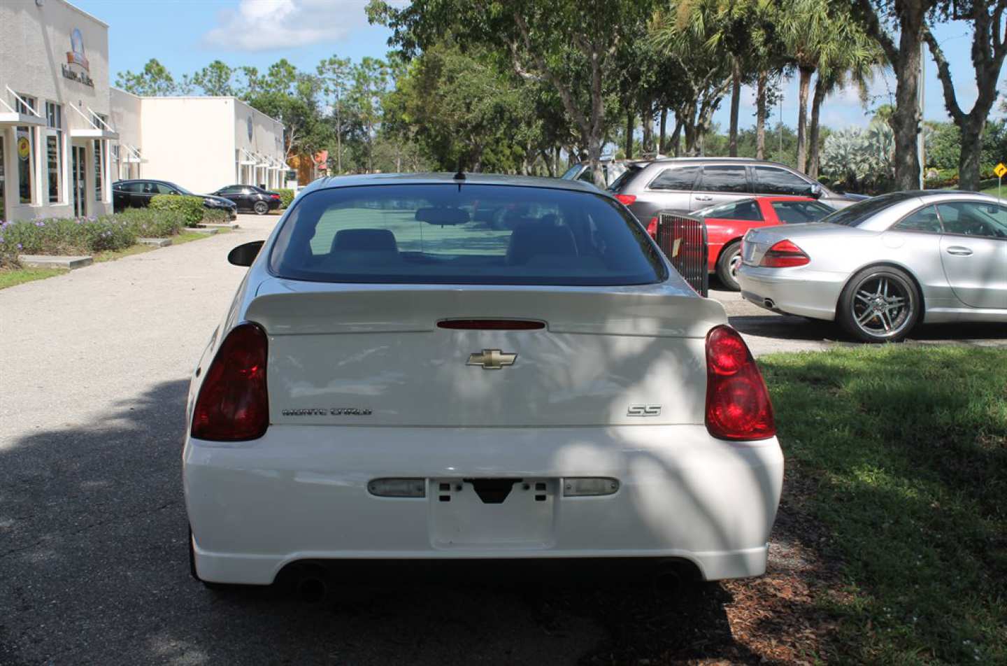 5th Image of a 2007 CHEVROLET MONTE CARLO SS