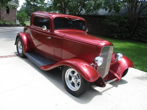 3rd Image of a 1932 FORD 3 WINDOW