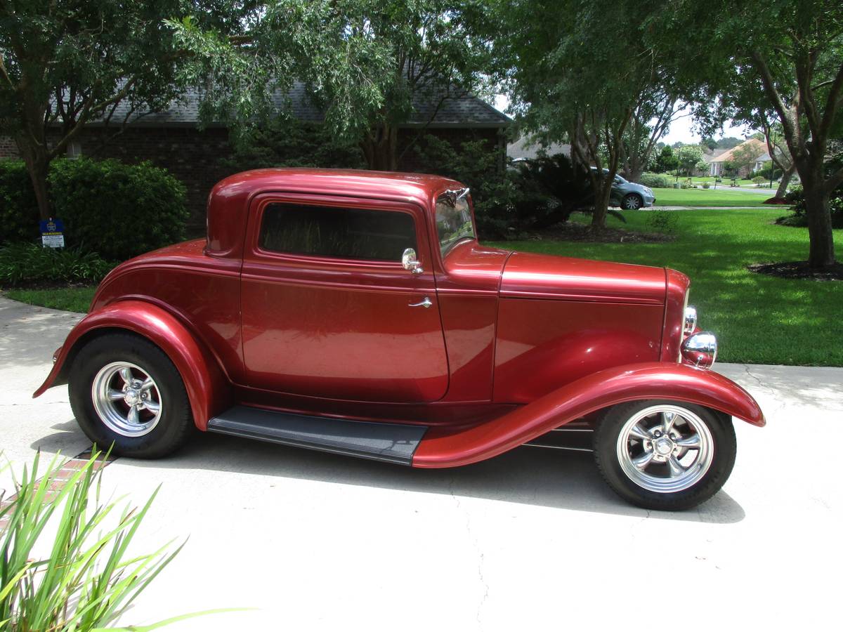 4th Image of a 1932 FORD 3 WINDOW