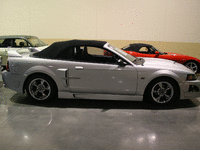 Image 3 of 8 of a 2000 FORD MUSTANG GT