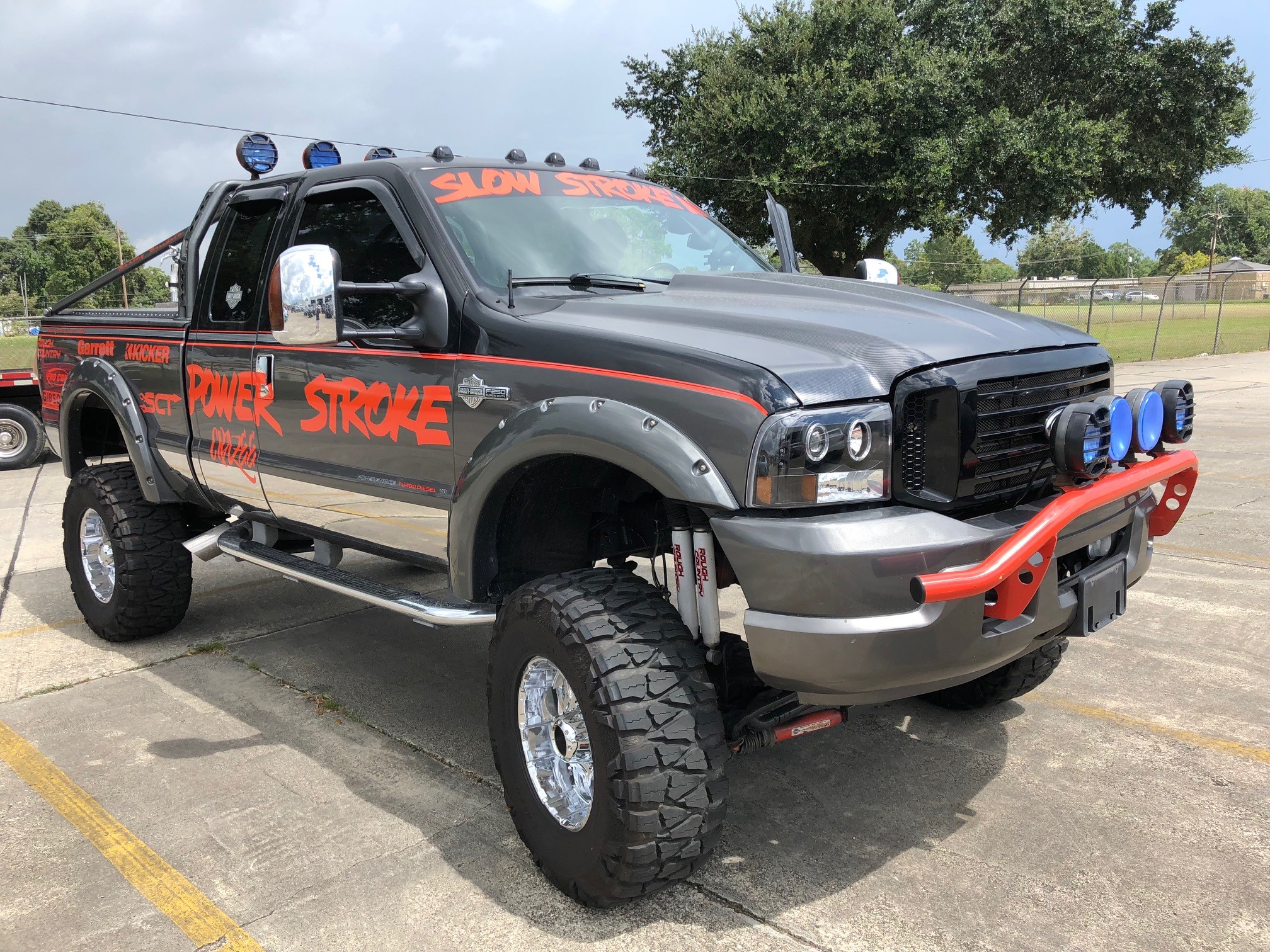 1st Image of a 2004 FORD F-250 HARLEY DAVIDSON SUPER DUTY