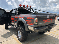 Image 4 of 19 of a 2004 FORD F-250 HARLEY DAVIDSON SUPER DUTY