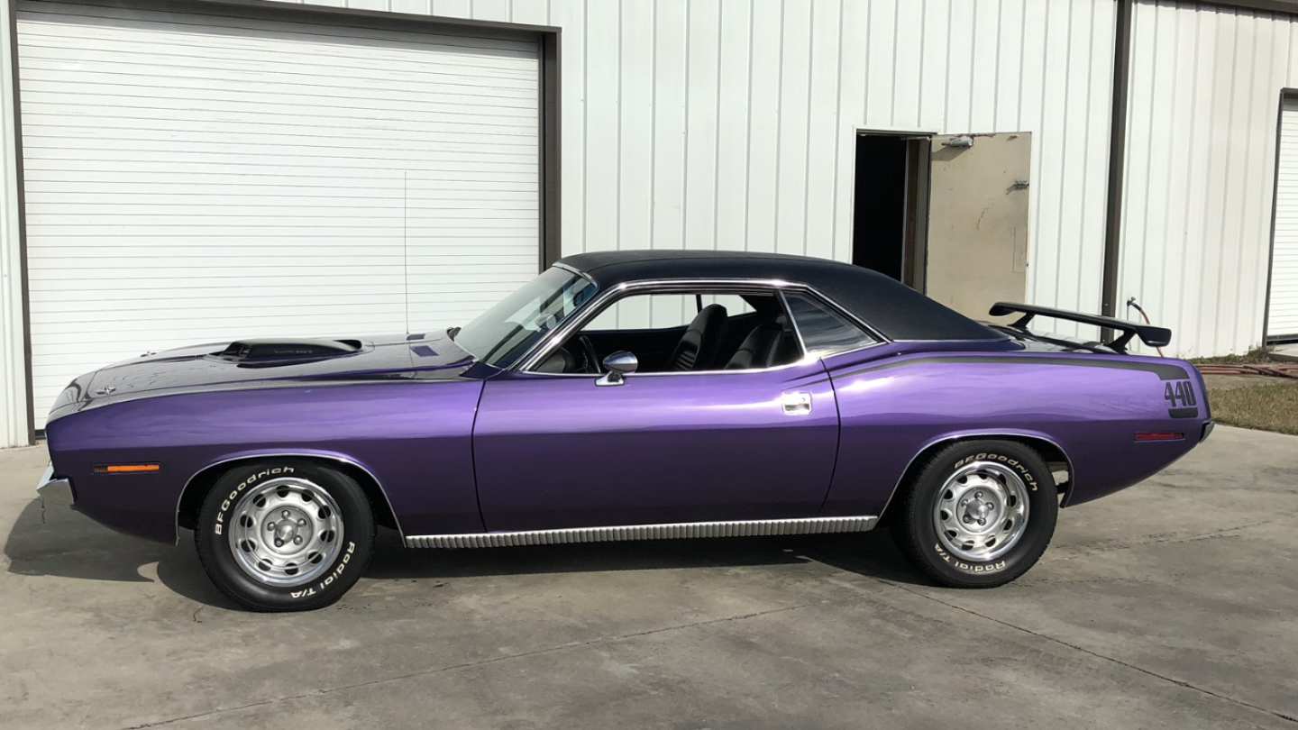 1st Image of a 1970 PLYMOUTH BARRACUDA