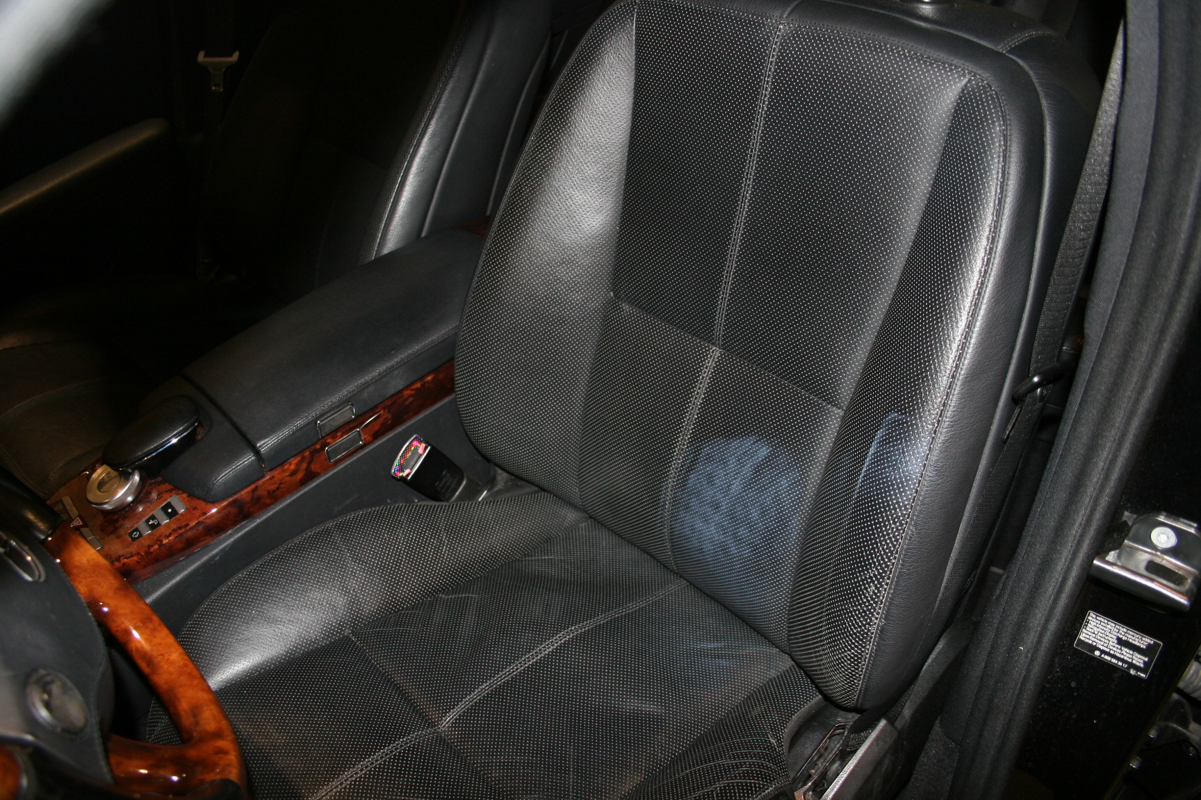 5th Image of a 2007 MERCEDES-BENZ S-CLASS S550
