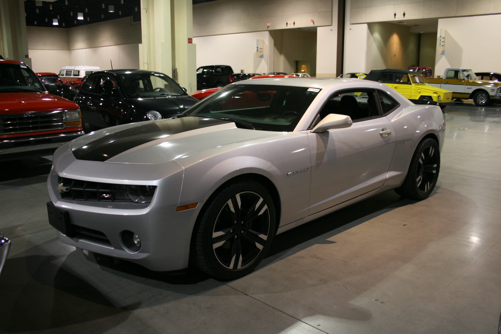 1st Image of a 2011 CHEVROLET CAMARO 1LT