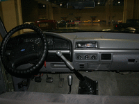 Image 3 of 9 of a 1994 FORD F-350 XLT