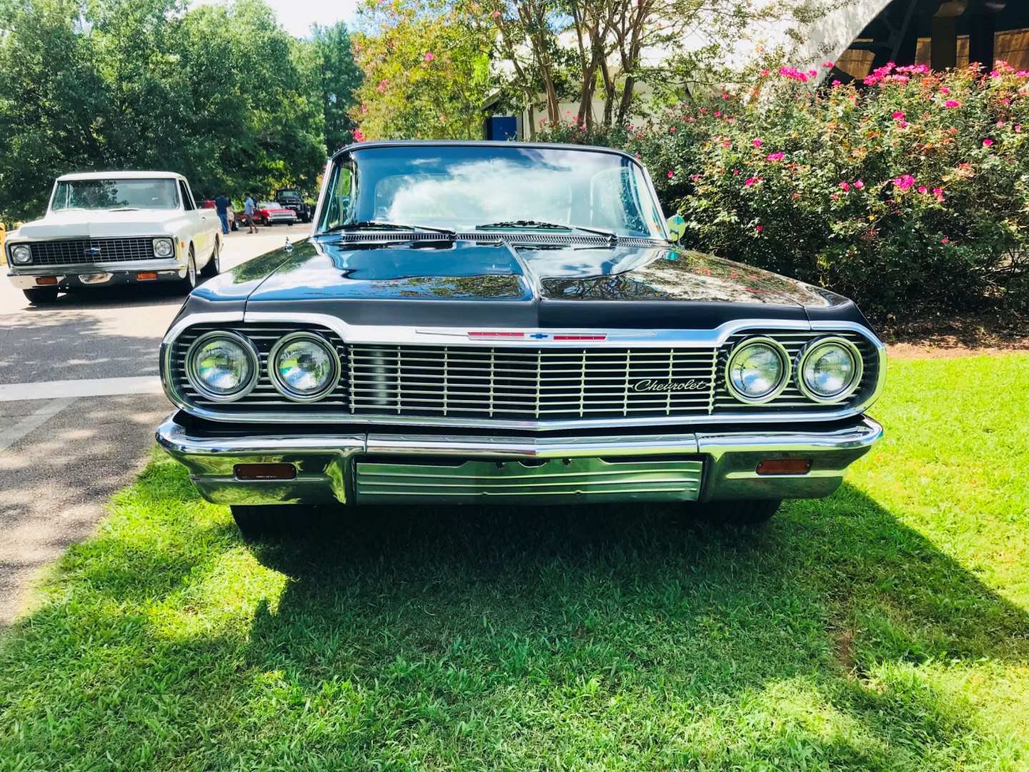 2nd Image of a 1964 CHEVROLET IMPALA SS